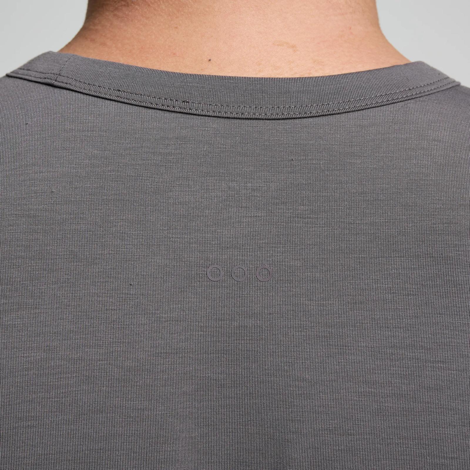 Triumph Short Sleeve | Saucony on sale