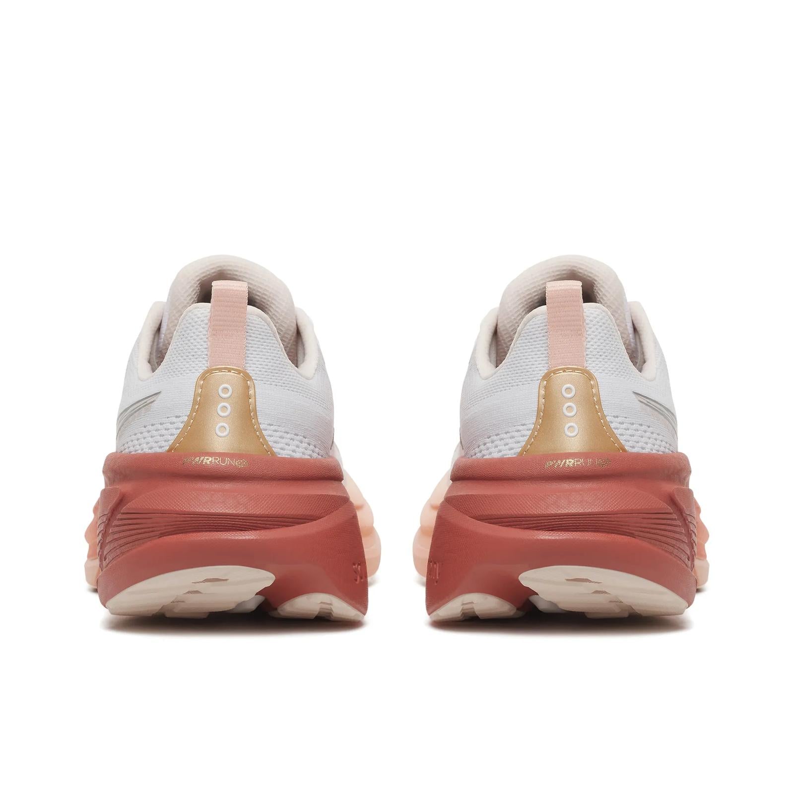 Hurricane 25 Wide Stability Shoe | Saucony sale