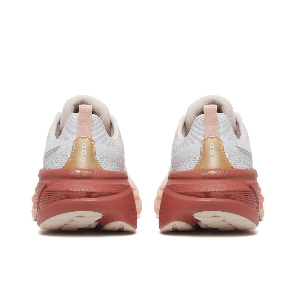 Hurricane 25 Wide Stability Shoe | Saucony sale
