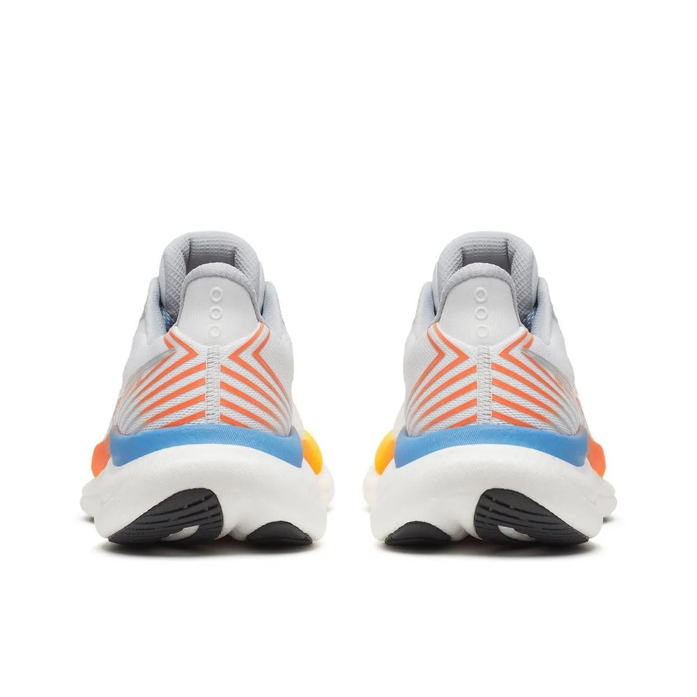Every Woman's Marathon X Saucony Triumph 23 - Running | Saucony discount